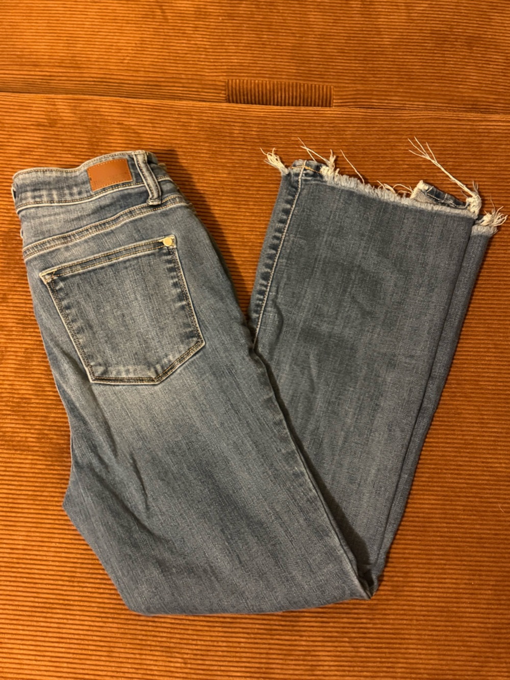 Judy Blue Cropped Bootcut Jeans Size 7/28 Medium Wash Raw Hem Stretch Denim - Picture 4 of 6